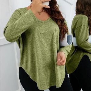 SHEIN Curve Asymmetrical Hem Tee